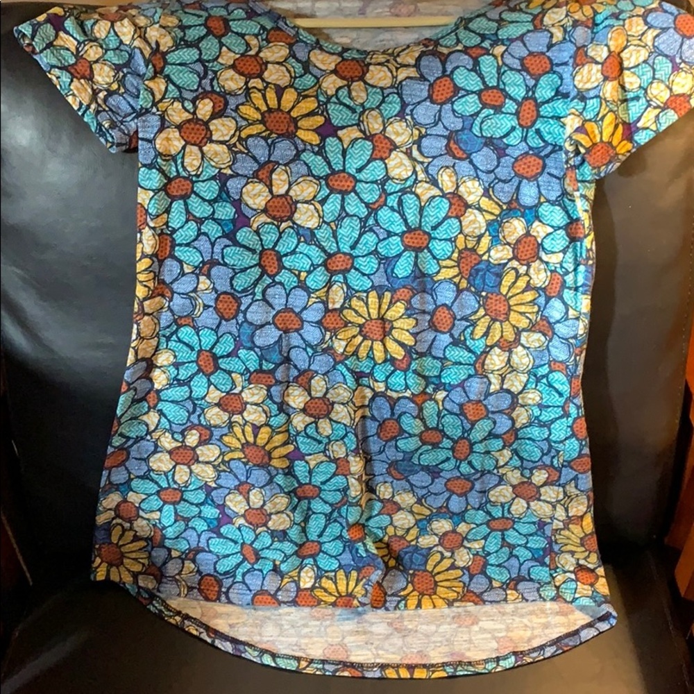 LuLaRoe shirt - Picture 4 of 6
